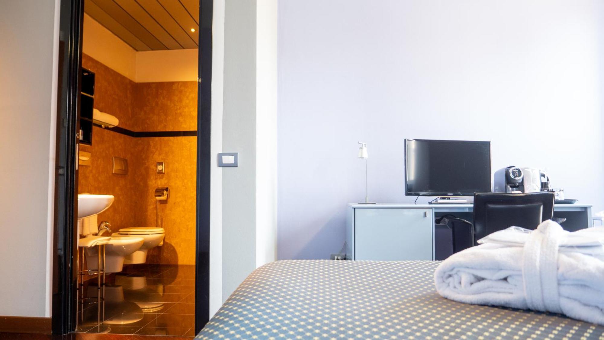Hotel Villa Cansignorio Лацизе Екстер'єр фото